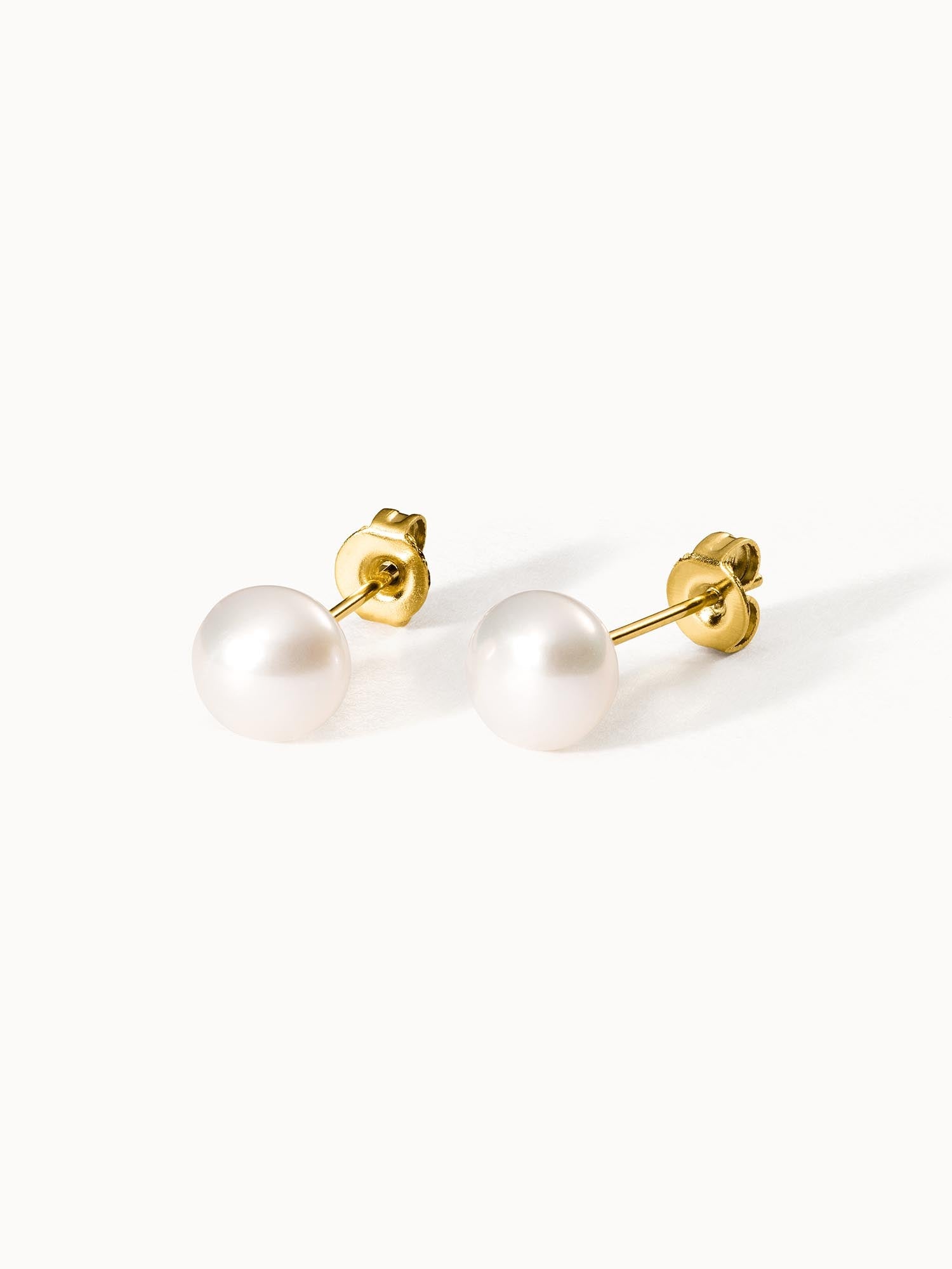 Pearl Earring