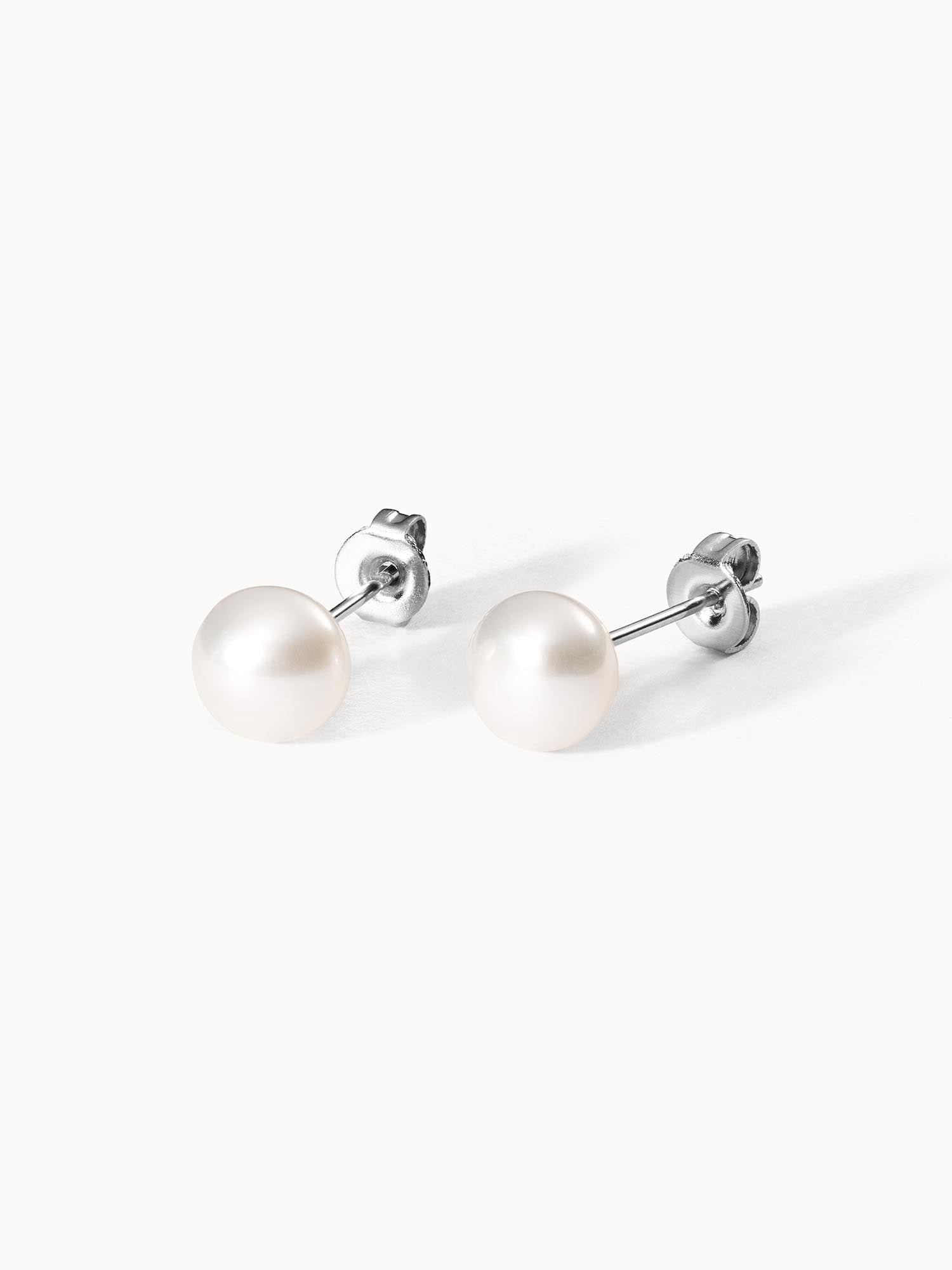 Pearl Earring