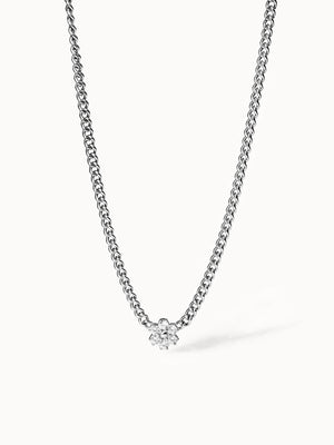 Silberne Kette mit funkelndem Anhänger, elegant und modern, von PURELEI.