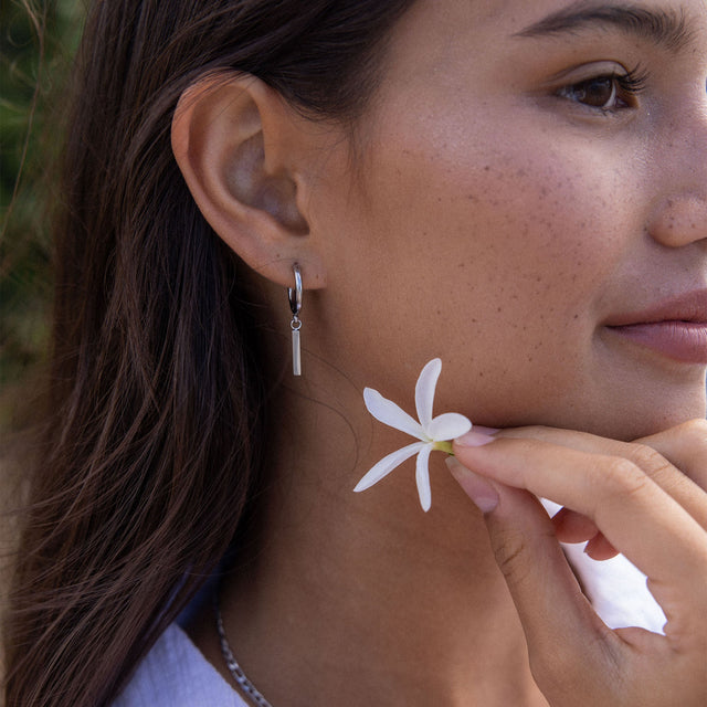Huli Hoop Earring