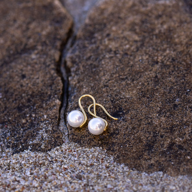 Pure Pearl Earring