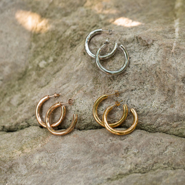 Kumu O Hoop Earring