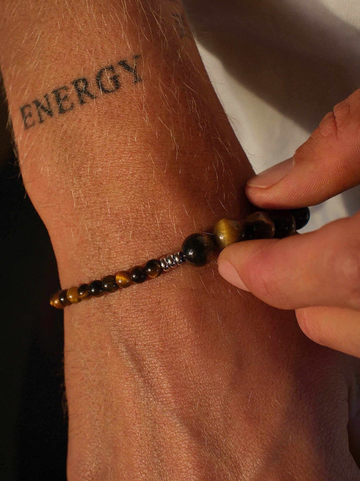 Bracelet en pierre tigrée