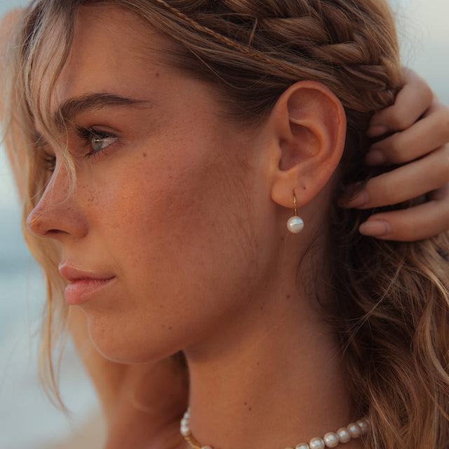 Pure Pearl Earring