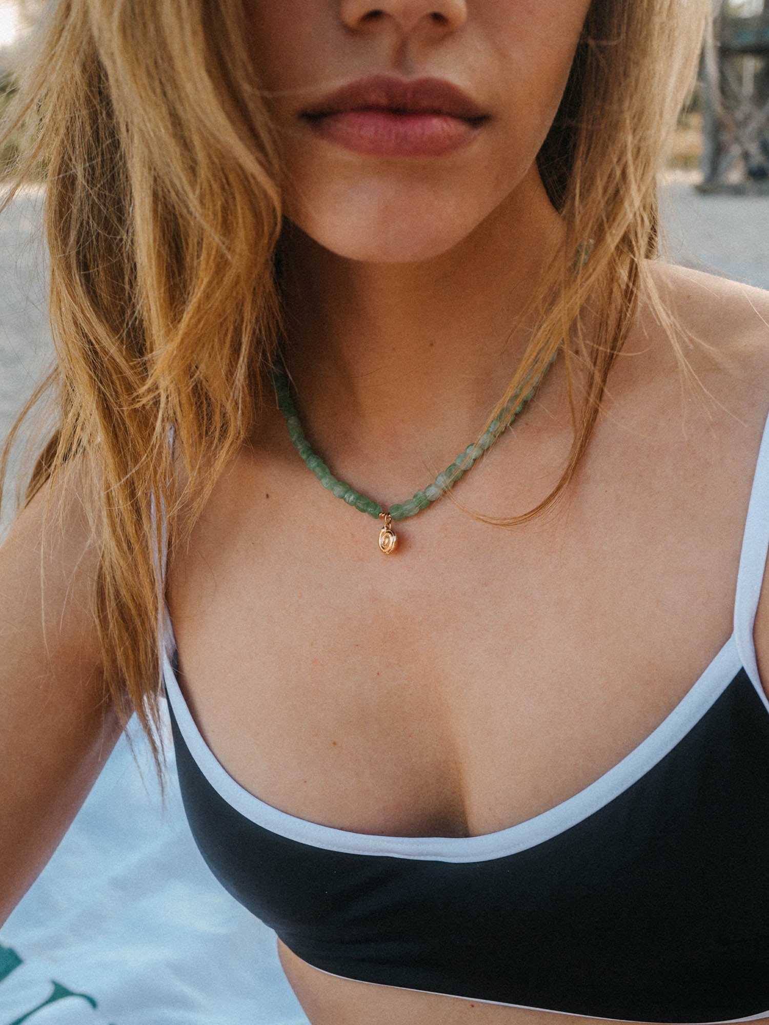 Collier Sundial Shell Jade