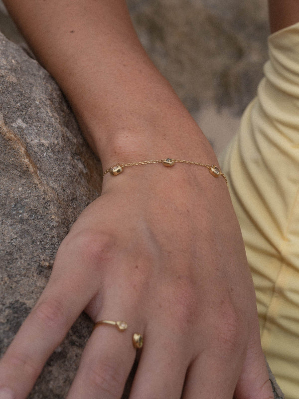 Feel Golden Bracelet