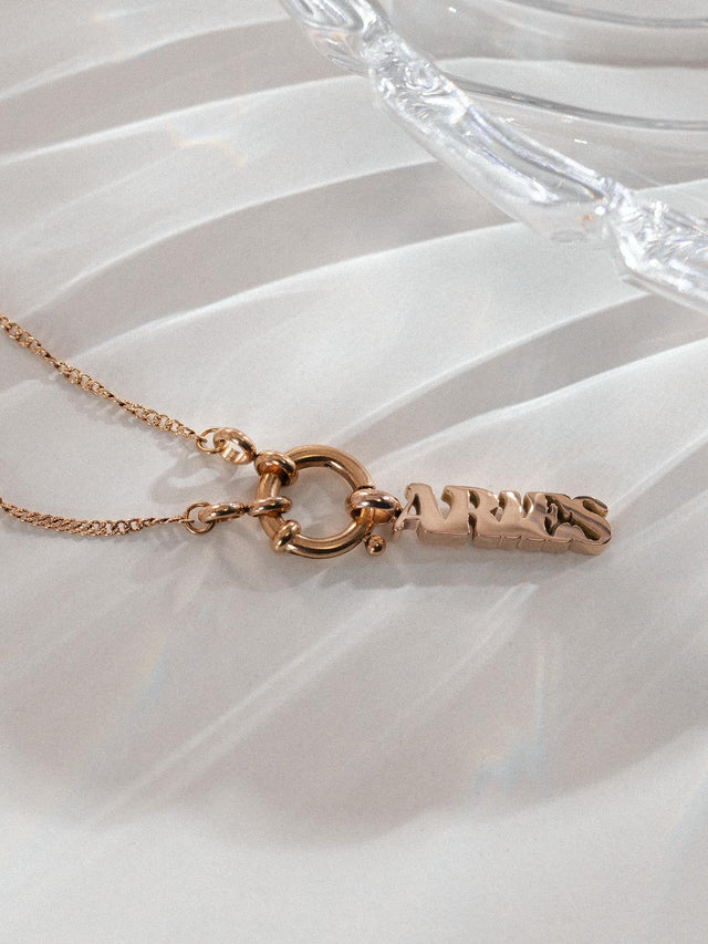 Charm Lettre Aries