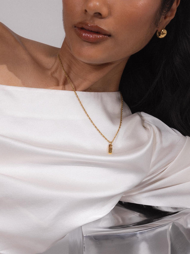 Charm Lettre Leo