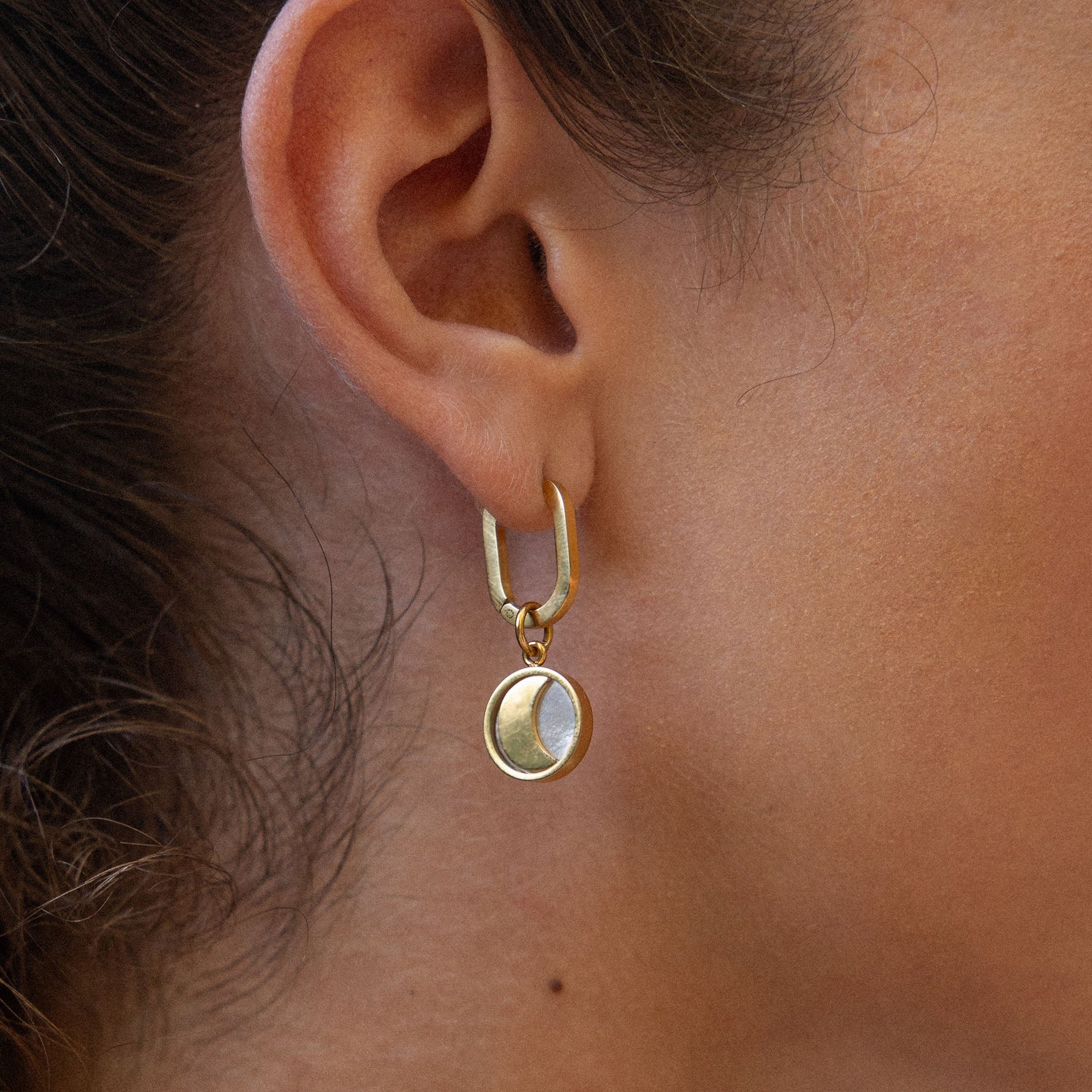 Boucles d'Oreilles Charming Hoop