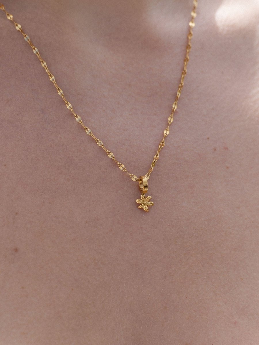 Birth Flower Charm Lily - INT PURELEI