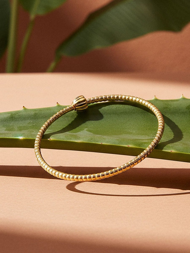 Lei Charm Bracelet with two Stopper Charms - INT PURELEI